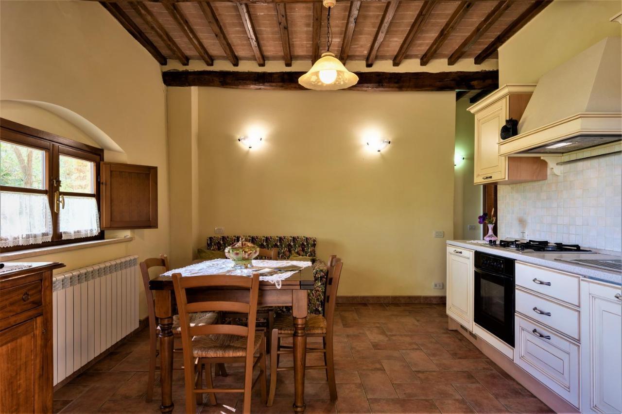 Maison d'hôtes Borgo Il Villino à Casole dʼElsa Extérieur photo
